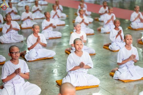 ภาพ No.133660:นาคธรรมทายาทปฏิบัติธรรมก่อนบวช ในโครงการบรรพชาสามเณร ฟื้นฟูพระพุทธศาสนาทั่วไทย ศูนย์อบรมวัดพระธรรมกาย วันที่ 3 เมษายน พ.ศ. 2567