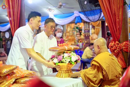 ภาพ No.163639:โครงการกฐินสามัคคีทั่วไทย 30,000 วัด บูชาธรรม 80 ปี หลวงพ่อธัมมชโย โดย คณะศิษยานุศิษย์วัดพระธรรมกาย ณ วัดปิ่นแก้ว จ.พระนครศรีอยธยา วันที่ 20 ตุลาคม พ.ศ. 2567