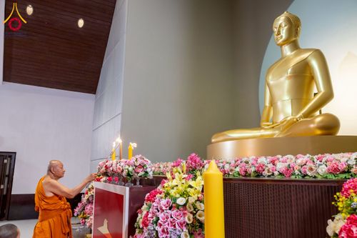 ภาพ No.231229:วันพฤหัสบดีที่ 3 กรกฏาคม พ.ศ. 2568 พิธีมุทิตาสักการะพระภิกษุนาคหลวง พระมหาพนาวัฒน์ ธมฺมนฺตคามี (จันทร์เผือก) เปรียญธรรม ๙ ประโยค ณ วัดพระธรรมกาย ปทุมธานี