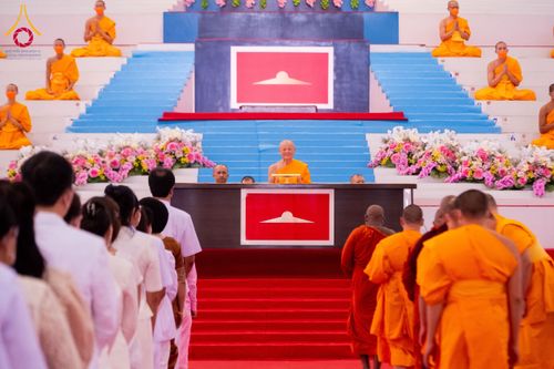 ภาพ No.127054:พิธีมอบใบประกาศเกียรติคุณองค์กรนานาชาติ และหน่วยงานที่ชักชวนคนร่วมโครงการนั่งสมาธิเพื่อสันติภาพโลกมากที่สุด วันอาทิตย์ที่ 1 มีนาคม พ.ศ. 2567 ณ สภาธรรมกายสากล วัดพระธรรมกาย