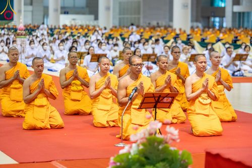 ภาพ No.95259:พิธีมุทิตาพระมหาเถระและพระเถระ ครั้งที่ 29 วันอาทิตย์ที่ 19 พฤศจิกายน พ.ศ. 2566 ณ ห้องแก้วสารพัดนึก สภาธรรมกายสากล วัดพระธรรมกาย