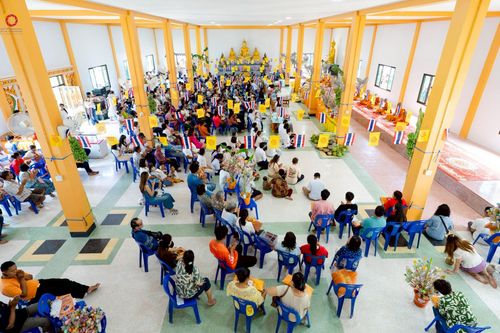 ภาพ No.250775:วันพุธที่ 8 ตุลาคม พ.ศ. 2568 พิธีทอดกฐินสามัคคีทั่วไทย 30,000 วัด โดยคณะศิษยานุศิษย์ บูชาธรรม 81 ปี หลวงพ่อธัมมชโย ณ วัดหนองโพธิ์ อ.กำแพงแสน จ.นครปฐม