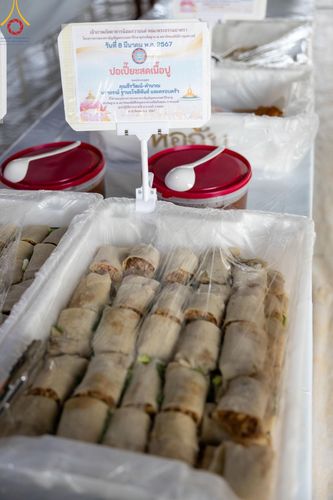 ภาพ No.127749:พิธีถวายภัตตาหารเป็นสังฆทาน แด่คณะพระธรรมยาตราฯ ในโครงการธรรมยาตราอัญเชิญพระบรมสารีริกธาตุ ประดิษฐาน ณ มหารัตนเจดีย์สิริปทุมสวรรค์ อ.บางกล่ำ จ.สงขลา วันที่ 8 มีนาคม พ.ศ. 2567