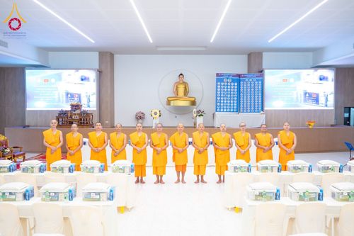 ภาพ No.156135:พิธีถวายสังฆทานแด่คณะสงฆ์ 323 วัด 4 จังหวัดชายแดนภาคใต้ ปีที่ 20 ครั้งที่ 173 พิธีมอบกองทุนหนุนแรงใจช่วยครูใต้ ปีที่ 17 ครั้งที่ 137 วันเสาร์ที่ 21 กันยายน พ.ศ.2567 ณ ศูนย์ปฏิบัติธรรมภาคใต้ อ.บางกล่ำ จ.สงขลา