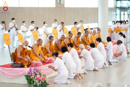 ภาพ No.129273:พิธีมอบรางวัลแก่สามเณรผู้สอบผ่าน โครงการสามเณรทรงพระปาฏิโมกข์ ณ ค่ายจองแชมป์ หมู่กุฏิสามเณรเปรียญธรรม วัดพระธรรมกาย วันอาทิตย์ที่ ๑๐ มีนาคม พ.ศ.๒๕๖๗