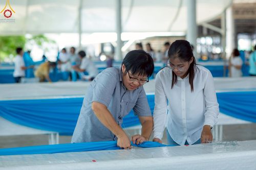 ภาพ No.218606:วันพฤหัสบดีที่ 17 เมษายน พ.ศ. 2568 การเตรียมงานในลานธรรม , สภาธรรมกายสากล , วิหารคด  เพื่องานวันคุ้มครองโลก 22 เมษายน พ.ศ. 2568