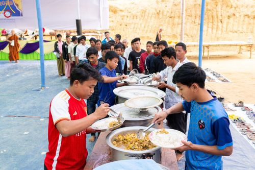 ภาพ No.127580:Photo Story ปฐมบรรพชาชาวพุทธมาร์มา Episode 2/5 วันที่ 6-7 กุมภาพันธ์ พ.ศ. 2567  โครงการบรรพชาครั้งประวัติศาสตร์ แห่งเทือกเขาจิตตะกอง  ครั้งแรกของชาวพุทธมาร์มา บังกลาเทศ บูชาธรรม 80 ปีหลวงพ่อธัมมชโย ณ วัดธัมจักร อรัญกุฏิ เมืองรัมการ์ คาร์กาชารี บังกลาเทศ