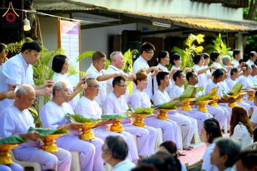 ภาพ No.135698:พิธีปลงผมธรรมทายาท โครงการบรรพชาและอุปสมบทหมู่ รุ่นบูชาธรรม 80 ปี หลวงพ่อธัมมชโย ณ หมู่บ้านบรรลุธรรม วัดพระธรรมกาย วันที่ 7 เมษายน พ.ศ. 2567