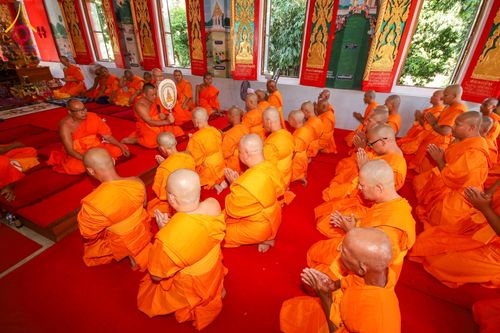 ภาพ No.181235:พิธีบรรพชาอุปสมบท ณ วัดเกาะแก้วประชานุรักษ์ ต.ชัยนาม อ.วังทอง จ.พิษณุโลก ในโครงการบรรพชาอุปสมบท บูชาธรรมมหาปูชนียาจารย์ วันที่ 8 ธันวาคม พ.ศ. 2567