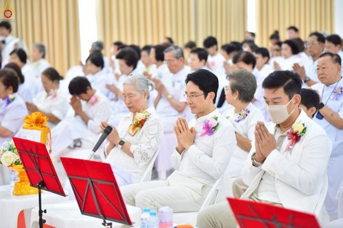 ภาพ No.230060:วันพฤหัสบดีที่ 26 มิถุนายน พ.ศ. 2568 พิธีทอดผ้าป่าฉลองอาคารชุดศูนย์ปฏิบัติธรรมน้ำใสใจสว่าง น้อมบูชาธรรมอายุวัฒนะมงคล 81 ปี หลวงพ่อธัมมชโย ณ ศูนย์ปฏิบัติธรรมน้ำใสใจสว่าง เขตบางกอกน้อย กรุงเทพมหานคร