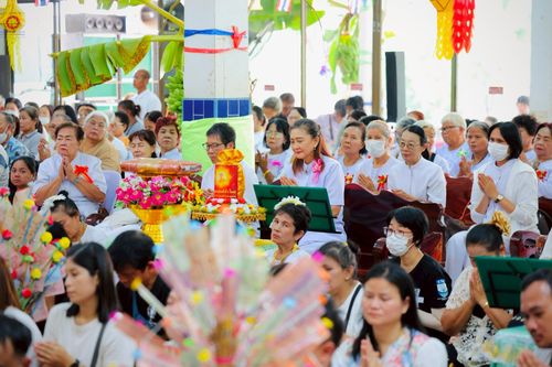 ภาพ No.268029:วันที่ 26 ตุลาคม พ.ศ. 2568 พิธีทอดกฐินสามัคคีทั่วไทย ณ วัดโพธิญาณ ต.หนองโพรง อ.ศรีมหาโพธิ จ.ปราจีนบุรี โดยคณะศิษยานุศิษย์ บูชาธรรม 81 ปี หลวงพ่อธัมมชโย