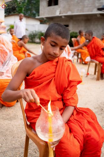 ภาพ No.229940:วันที่ 4 และ 12 พฤษภาคม พ.ศ. 2568 พิธีจุดวิสาขประทีป ถวายเป็นพุทธบูชา ณ วัดสุภัทรารามา มหาวิหาร เมืองบาดุลลา ประเทศศรีลังกา