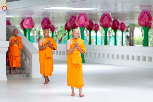 ภาพ No.217442:วันเสาร์ที่ 12 เมษายน พ.ศ. 2568 พิธีอุปสมบท ในโครงการอุปสมบทหมู่ บูชาธรรมหลวงพ่อธัมมชโย, โครงการธรรมทายาท ระดับอุดมศึกษา รุ่นที่ 52 ,  โครงการบวชพระนานาชาติ AEC & WAB CEO รุ่นที่ 4 ณ วัดพระธรรมกาย