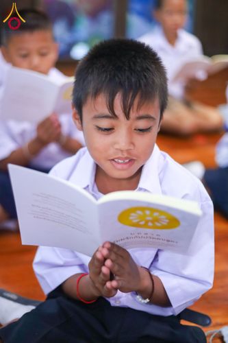 ภาพ No.180137:กิจกรรมวันรวมพลังเด็กดี V-Star ผู้นำฟื้นฟูศีลธรรมโลก ประจำปีพุทธศักราช 2567 จังหวัดสุโขทัย เพื่อรวมพลังสร้างความดี นั่งสมาธิภาวนาถวายเป็นพุทธบูชา และเพื่อส่งเสริมการเรียนรู้พระพุทธศาสนา วันที่ 3 ธันวาคม พ.ศ. 2567