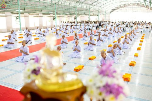 ภาพ No.231320:วันที่ 29 มิถุนายน พ.ศ. 2568 โครงการบรรพชาอุปสมบทหมู่รุ่นเข้าพรรษา ณ ศูนย์อบรมเยาวชนสุรินทร์