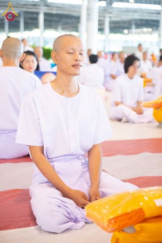 ภาพ No.277379:วันเสาร์ที่ 6 ธันวาคม พ.ศ. 2568 พิธีบรรพชาอุปสมบทและพิธีถวายบาตร โครงการอุปสมบทบูชาธรรมมหาปูชนียาจารย์ ประจำปี พ.ศ.2568 โครงการบวชพระนานาชาติ AEC และ WAB รุ่น CEO (นักบริหาร) รุ่นที่ 5 ณ โบสถ์พระไตรปิฏก วัดพระธรรมกาย