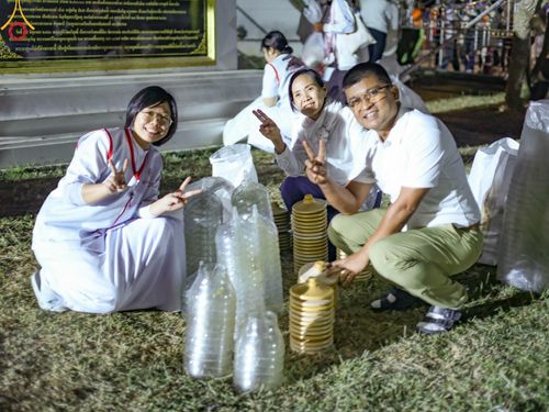 ภาพ No.204212:V.52 สารพัดV สารพัดดี ที่วัดสองพี่น้อง ในโครงการธรรมยาตรา กตัญญูบูชา มหาปูชนียาจารย์ พระมงคลเทพมุนี(สด จนฺทสโร) พระผู้ปราบมาร อนุสรณ์สถาน 7 แห่ง ปีที่ 13 ระหว่างวันที่ 2-31 มกราคม พ.ศ. 2568