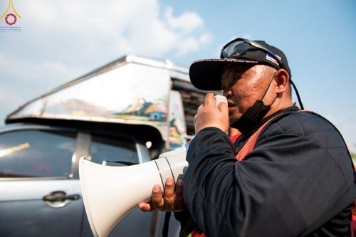 ภาพ No.117146:V.16 เป็นทีม การเตรียมงาน เก็บงาน การรับบุญของเจ้าหน้าที่หน่วยงานต่างๆ เพื่อโครงการธรรมยาตรา กตัญญูบูชามหาปูชนียาจารย์ พระมงคลเทพมุนี (สด จนฺทสโร) พระผู้ปราบมาร อนุสรณ์สถาน 7 แห่ง ปีที่ 12 ระหว่างวันที่ 2 - 31 มกราคม พ.ศ. 2567