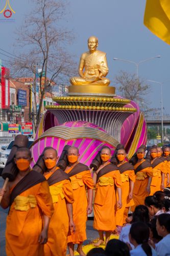 ภาพ No.120209:พิธีต้อนรับพระธรรมยาตรา ในโครงการธรรมยาตรา กตัญญูบูชา มหาปูชนียาจารย์ พระมงคลเทพมุนี(สด จนฺทสโร) พระผู้ปราบมาร อนุสรณ์สถาน 7 แห่ง ปีที่ 12 วันที่ 28 มกราคม พ.ศ. 2567 ณ วัดพระธรรมกาย จ.ปทุมธานี