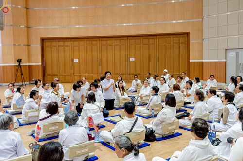 ภาพ No.242434:วันที่ ๒๙ - ๓๑ สิงหาคม พ.ศ. ๒๕๖๘ สัมมนารวมใจผู้นำบุญ บูชาธรรม ๘๑ ปี  หลวงพ่อธัมมชโย รุ่นที่ ๒ กฐินสามัคคีทั่วไทย ๓๐,๐๐๐ วัด โครงการอุปสมบทบูชาธรรมมหาปูชนียาจารย์  ๓,๐๐๐ รูป