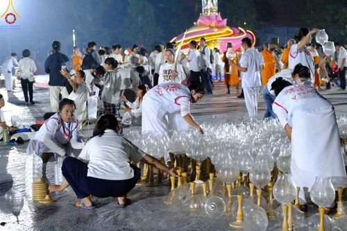 ภาพ No.112646:V.11 สามารถ การเตรียมงาน เก็บงาน การรับบุญของเจ้าหน้าที่หน่วยงานต่างๆ เพื่อโครงการธรรมยาตรา กตัญญูบูชา มหาปูชนียาจารย์ พระมงคลเทพมุนี (สด จนฺทสโร) พระผู้ปราบมาร อนุสรณ์สถาน 7 แห่ง ปีที่ 12 ระหว่างวันที่ 2 - 31 มกราคม พ.ศ.2567