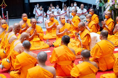 ภาพ No.141527:พิธีบรรพชาอุปสมบท โครงการอุปสมบทหมู่รุ่นผู้บริหาร รุ่นที่ 14 โครงการอุปสมบทหมู่ธรรมทายาท ระดับอุดมศึกษา รุ่นที่ 51 ภาคฤดูฝน ณ โบสถ์พระไตรปิฎก วัดพระธรรมกาย ในวันเสาร์ที่ 15 มิถุนายน พ.ศ. 2567