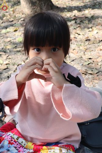 ภาพ No.194059:วัดพระธรรมกาย จัดงานวันเด็กแห่งชาติ ประจำปี พ.ศ.2568 ออกร้านอาหาร 200 ร้าน มอบของขวัญหลายหมื่นชิ้น วันที่ 12 มกราคม พ.ศ. 2568 วัดพระธรรมกาย อ.คลองหลวง จ.ปทุมธานี