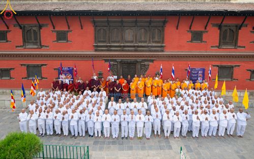 ภาพ No.313387:วันพุธที่ 11 มีนาคม พ.ศ. 2569 พิธีตัดปอยผมโครงการบรรพชาสามเณร  ณ วัดอเชศวร (Aksheswar Mahavihar) ประเทศเนปาล