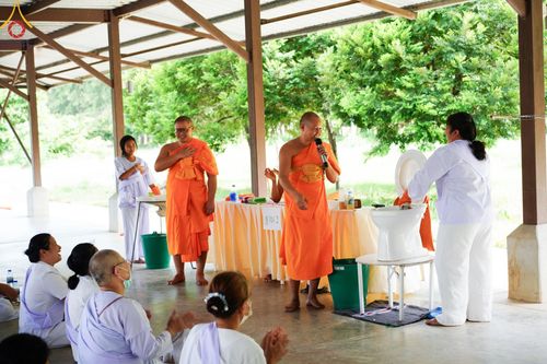 ภาพ No.152317:โครงการอบรมอุบาสก อุบาสิกาแก้ว ตัวแทนทอดกฐิน 30,000 วัด ทั่วไทย ระหว่างวันที่ 6-8 กันยายน พ.ศ. 2567 ณ ศูนย์อบรมเยาวชนกาญจนบุรี