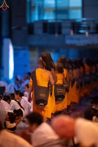 ภาพ No.120552:พิธีต้อนรับพระธรรมยาตรา ในโครงการธรรมยาตรา กตัญญูบูชา มหาปูชนียาจารย์ พระมงคลเทพมุนี(สด จนฺทสโร) พระผู้ปราบมาร อนุสรณ์สถาน 7 แห่ง ปีที่ 12 วันที่ 28 มกราคม พ.ศ. 2567 ณ วัดพระธรรมกาย จ.ปทุมธานี (ชุดที่ 2)