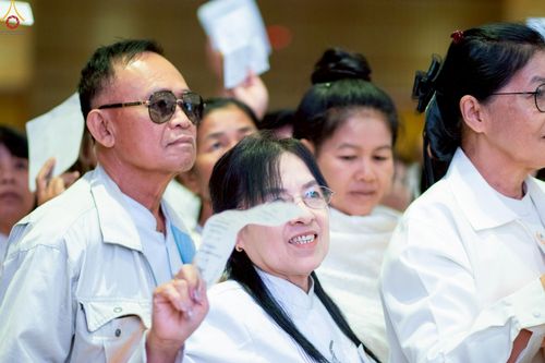 ภาพ No.242475:วันที่ ๒๙ - ๓๑ สิงหาคม พ.ศ. ๒๕๖๘ สัมมนารวมใจผู้นำบุญ บูชาธรรม ๘๑ ปี  หลวงพ่อธัมมชโย รุ่นที่ ๒ กฐินสามัคคีทั่วไทย ๓๐,๐๐๐ วัด โครงการอุปสมบทบูชาธรรมมหาปูชนียาจารย์  ๓,๐๐๐ รูป