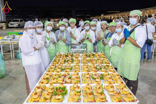 ภาพ No.302981:วันที่ 26 มกราคม พ.ศ. 2569 พิธีถวายภัตตาหารเป็นสังฆทาน แด่พระธรรมยาตรา ณ วัดพระธรรมกาย  จังหวัดปทุมธานี ในโครงการธรรมยาตรา กตัญญูบูชา มหาปูชนียาจารย์ พระมงคลเทพมุนี(สด จนฺทสโร) พระผู้ปราบมาร อนุสรณ์สถาน 7 แห่ง ปีที่ 14