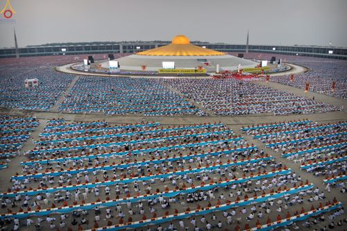 ภาพ No.324113:วันที่ 22 เมษายน พ.ศ.2569 (วันคุ้มครองโลก) พิธีถวายมหาสังฆทาน 40,000 กว่าวัดทั่วประเทศ ณ ลานธรรม พระมหาธรรมกายเจดีย์ วัดพระธรรมกาย