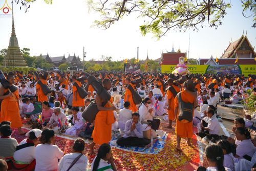 ภาพ No.293058:วันที่ 11 มกราคม พ.ศ. 2569 พิธีต้อนรับพระธรรมยาตรา ณ อนุสรณ์สถานลำดับที่ 3 (ภาพชุดที่ 2) สถานที่เกิดในเพศสมณะ วัดสองพี่น้อง อำเภอสองพี่น้อง จังหวัดสุพรรณบุรี ในโครงการธรรมยาตรา กตัญญูบูชา มหาปูชนียาจารย์ พระมงคลเทพมุนี(สด จนฺทสโร) พระผู้ปราบมาร อนุสรณ์สถ