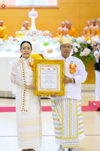 ภาพ No.327802:วันที่ 3 พฤษภาคม พ.ศ.2569 พิธีรับมอบพระบรมสารีริกธาตุ จากสาธารณรัฐแห่งสหภาพเมียนมา ณ ห้องแก้วสารพัดนึก วัดพระธรรมกาย