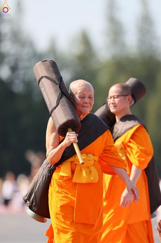 ภาพ No.304748:วันที่ 25 มกราคม พ.ศ. 2569 พิธีต้อนรับพระธรรมยาตรา (ภาพชุดที่ 2) รร.สามัคคีราษฏร์บำรุง-วัดพระธรรมกาย ในโครงการธรรมยาตรา กตัญญูบูชา มหาปูชนียาจารย์ พระมงคลเทพมุนี(สด จนฺทสโร) พระผู้ปราบมาร อนุสรณ์สถาน 7 แห่ง ปีที่ 14