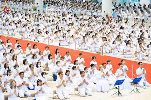 ภาพ No.308312:วันที่ 1  กุมภาพันธ์ พ.ศ. 2569 พิธีบูชาข้าวพระอาทิตย์ต้นเดือน ณ สภาธรรมกายสากล วัดพระธรรมกาย