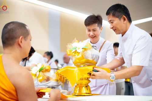 ภาพ No.206967:พิธีถวายโคมมาฆประทีป น้อมถวายเป็นพุทธบูชา แด่คณะพระภิกษุ สามเณร วัดพระธรรมกาย วันอาทิตย์ที่ 9 กุมภาพันธ์ พ.ศ. 2568 ณ ห้องแก้วสารพัดนึก 2 สภาธรรมกายสากล วัดพระธรรมกาย จังหวัดปทุมธานี