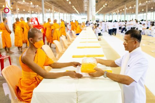 ภาพ No.121640:พิธีถวายภัตตาหารเป็นสังฆทาน แด่คณะพระธรรมยาตรา ปีที่ 12 วันที่ 31 มกราคม พ.ศ. 2567 ณ สภาธรรมกายสากล วัดพระธรรมกาย