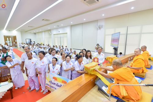 ภาพ No.250136:วันที่ 26-28 กันยายน พ.ศ. 2568 โครงการอบรมอุบาสกแก้ว อุบาสิกาแก้ว รุ่นที่ 3 ตัวแทนทอดกฐินสามัคคีทั่วไทย 30,000 วัด ณ ศูนย์ปฏิบัติธรรมจันทบุรี จ.จันทบุรี