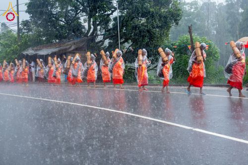 ภาพ No.226326:วันที่ 7-10 พฤษภาคม พ.ศ. 2568 โครงการเดินธรรมยาตรา สยาม-ลังกา ธรรมยาตรา ฉลองเทศกาลวิสาขบูชาแห่งชาติ ศรีลังกา บูชาธรรม 81 ปี หลวงพ่อธัมมชโย เมืองนูวราอิลิยา ประเทศศรีลังกา