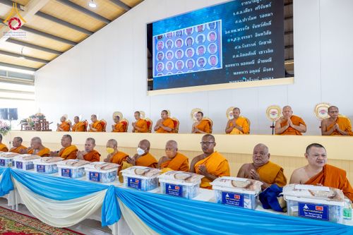 ภาพ No.230231:วันเสาร์ที่ 28 มิถุนายน พ.ศ. 2568 พิธีถวายสังฆทาน 323 วัด 4 จังหวัดชายแดนใต้ ปีที่ 21 ครั้งที่ 178 พิธีมอบกองทุนหนุนแรงใจช่วยครูใต้ ปีที่ 18 ครั้งที่ 142 ณ ศูนย์อบรมเยาวชนจังหวัดปัตตานี