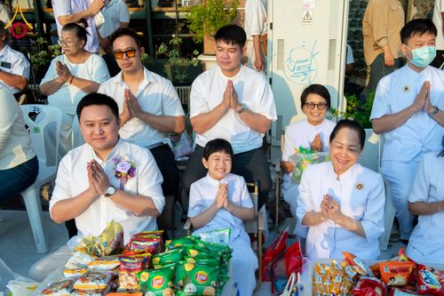 ภาพ No.312782:วันอาทิตย์ที่ 8 มีนาคม พ.ศ.2569 ทำบุญเมืองนครราชสีมา 558 ปี ตักบาตรพระ 10,000 รูป (ภาพชุดที่ 2)