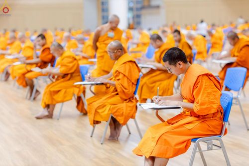 ภาพ No.249672:วันที่ 1 ตุลาคม พ.ศ. 2568 การสอบธรรมสนามหลวง นักธรรมชั้นตรี อำเภอคลองหลวง จังหวัดปทุมธานี ณ ห้องแก้วสารพัดนึก 2 วัดพระธรรมกาย