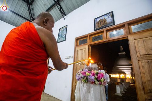 ภาพ No.141123:PhotoStory มหาศรัทธา ธรรมยาตราศรีลังกา EP.6 พิธีจุดวิสาขประทีป 6 วัด ถวายเป็น พุทธบูชา  โครงการสยาม-ลังกา ธรรมยาตรา  ฉลองเทศกาลวิสาขบูชาแห่งชาติ ศรีลังกา  บูชาธรรม 80 ปี หลวงพ่อธัมมชโย วันที่ 16 พฤษภาคม พ.ศ. 2567