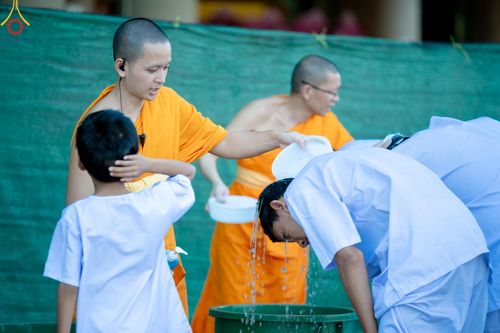 ภาพ No.132725:พิธีปลงผมยุวธรรมทายาท รุ่นที่ 32 มัชฌิมธรรมทายาท รุ่นที่ 28 ณ ลานธรรม วัดพระธรรมกาย วันเสาร์ที่ 30 มีนาคม พ.ศ. 2567
