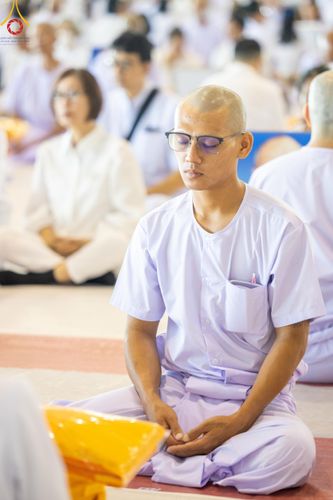 ภาพ No.180615:พิธีบรรพชาอุปสมบท โครงการอุปสมบทบูชาธรรมมหาปูชนียาจารย์ ประจำปีพุทธศักราช 2567 วันเสาร์ที่ 7 ธันวาคมพ.ศ. 2567 ณ วัดพระธรรมกาย จ.ปทุมธานี