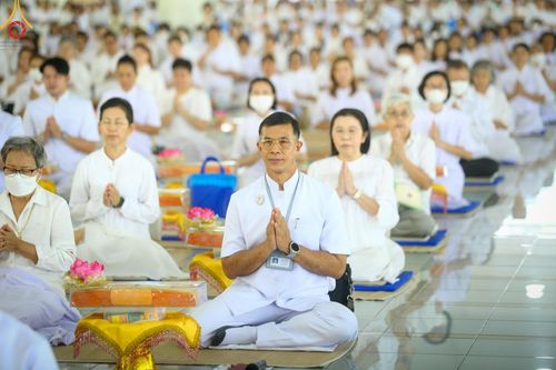 ภาพ No.143258:พิธีถวายภัตตาหารเพื่อเป็นกำลังแห่งการเข้าถึงธรรม ของพระภิกษุสามเณร วัดพระธรรมกาย วันเสาร์ที่ 6 กรกฏาคม พ.ศ. 2567 ณ หอฉันคุณยายอาจารย์ วัดพระธรรมกาย จ.ปทุมธานี