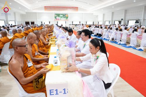 ภาพ No.149505:พิธีทักษิณานุปทานแด่บรรพชนตระกูลผ่องสวัสดิ์ และหมู่ญาติที่ล่วงลับไปแล้ว ประจำปี ครั้งที่ 19 วันพฤหัสบดีที่ 22 สิงหาคม พ.ศ. 2567 ณ พระมหาเจดีย์ทัตตชีโว ศูนย์อบรมเยาวชนกาญจนบุรี