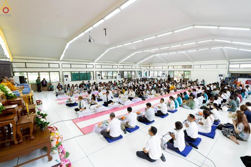 ภาพ No.243135:วันพฤหัสบดีที่ 4 กันยายน พ.ศ. 2568 เวลา 07.00-08.15 น. มหาวิทยาลัยเกษตรศาสตร์ กำแพงแสน ร่วมทำบุญตักบาตร Freshy KU85 พระสงฆ์ 85 รูป